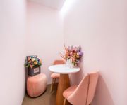 Beauty Salon For Take Over (Nicely Renovated) image 1